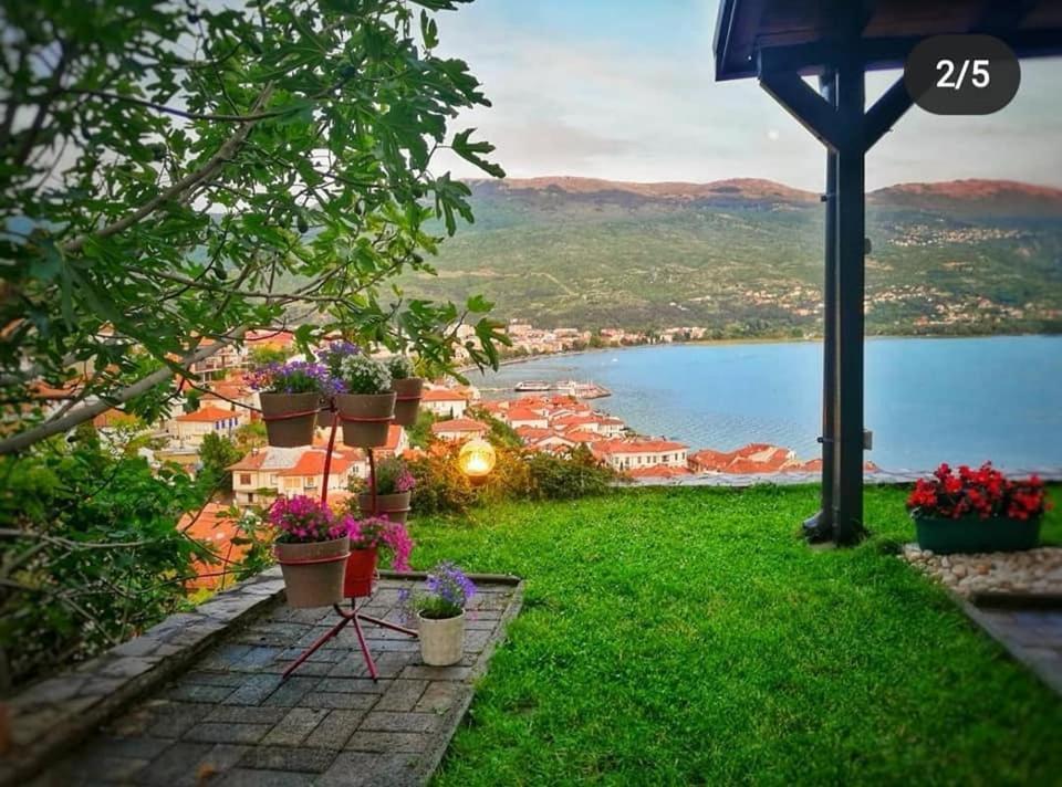 Snegar Apartments Охрид Екстер'єр фото